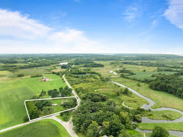 2211 Sheridan Springs ROAD, Burlington, WI 53105