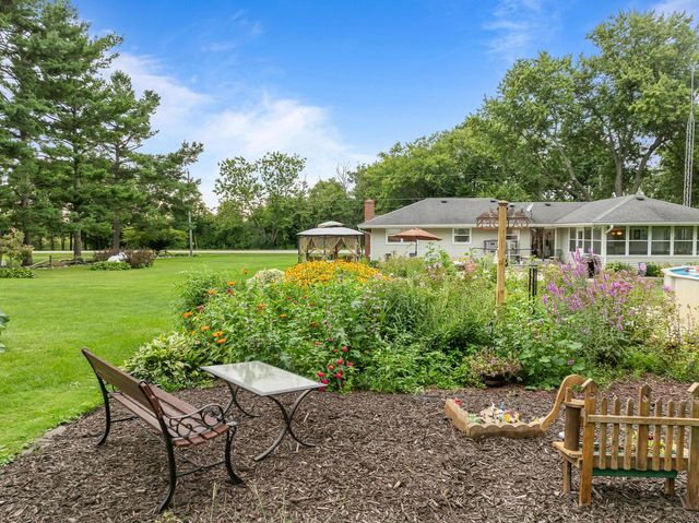 2211 Sheridan Springs ROAD, Burlington, WI 53105