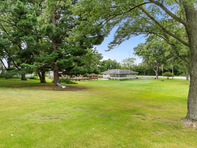 2211 Sheridan Springs ROAD, Burlington, WI 53105