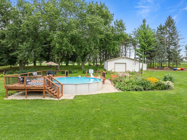 2211 Sheridan Springs ROAD, Burlington, WI 53105