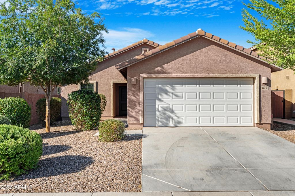 800 W LOWELL Drive, San Tan Valley, AZ 85140 — photo 2