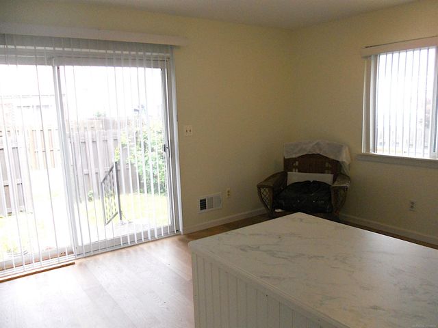 8147 Busko Street, Warren, MI 48093