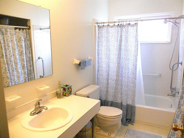 8147 Busko Street, Warren, MI 48093