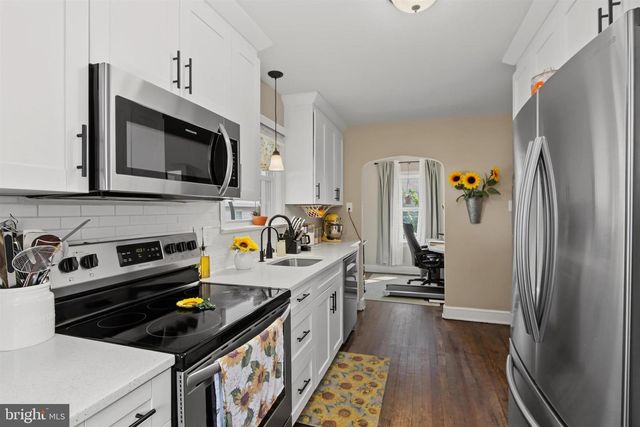 4075 W MARKET ST, York, PA 17408