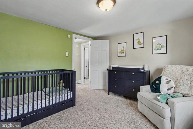 4075 W MARKET ST, York, PA 17408