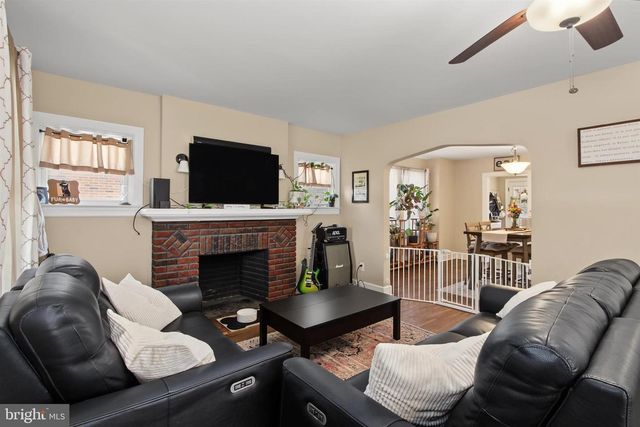 4075 W MARKET ST, York, PA 17408