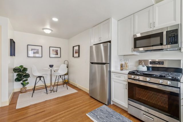 2834 2834 SUMMIT STREET, Oakland, CA 94609