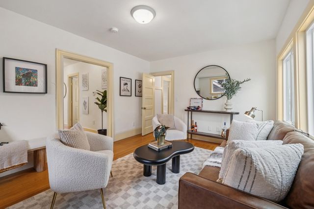 2834 2834 SUMMIT STREET, Oakland, CA 94609