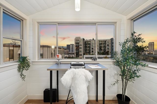 2834 2834 SUMMIT STREET, Oakland, CA 94609