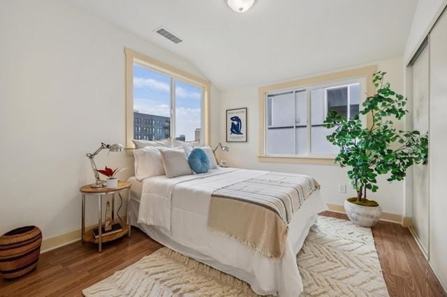 2834 2834 SUMMIT STREET, Oakland, CA 94609