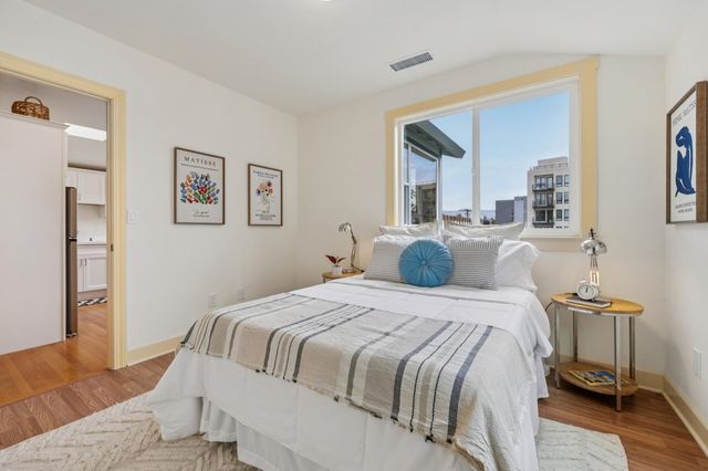 2834 2834 SUMMIT STREET, Oakland, CA 94609