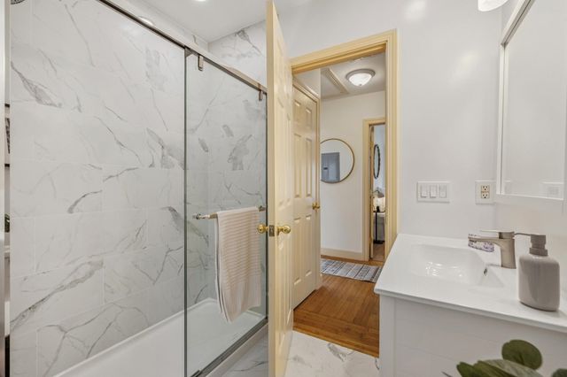 2834 2834 SUMMIT STREET, Oakland, CA 94609