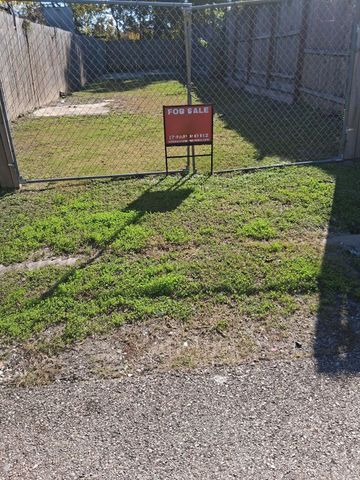 629 E 37th St Street, Houston, TX 77022