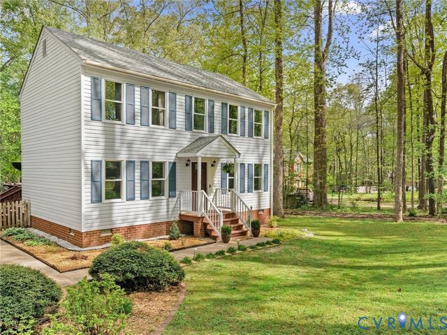 2708 Pineridge Ln, Powhatan, VA 23139