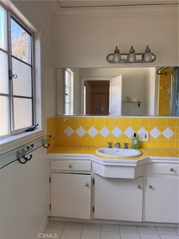 5005 Cahuenga, North Hollywood, CA 91601