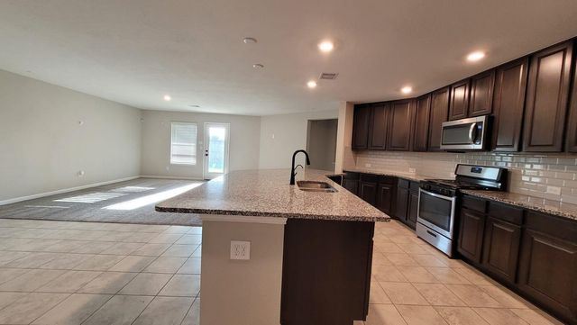 5704 Bluebonnet Lane, Rosenberg, TX 77469