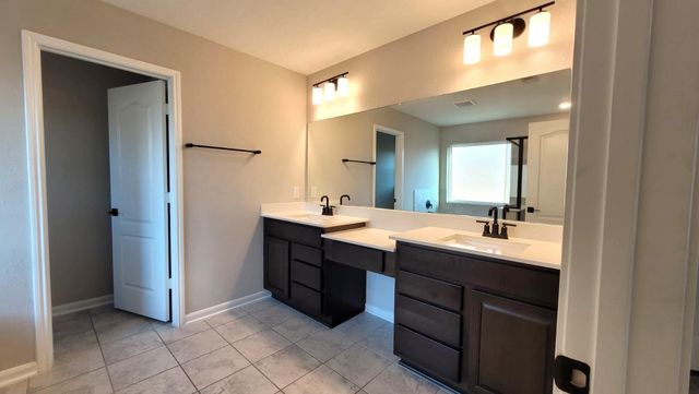 5704 Bluebonnet Lane, Rosenberg, TX 77469