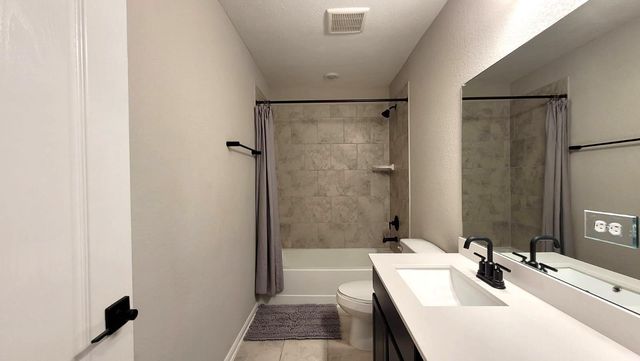 5704 Bluebonnet Lane, Rosenberg, TX 77469