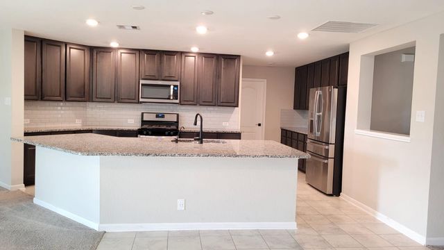 5704 Bluebonnet Lane, Rosenberg, TX 77469