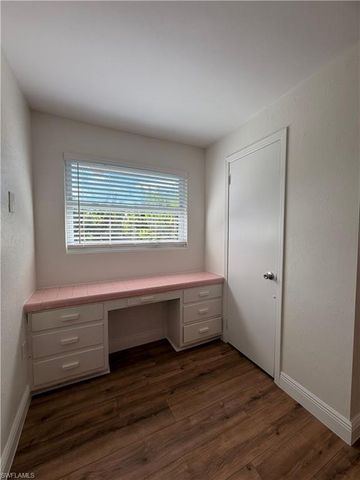 10621 McGregor BLVD, Fort Myers, FL 33919