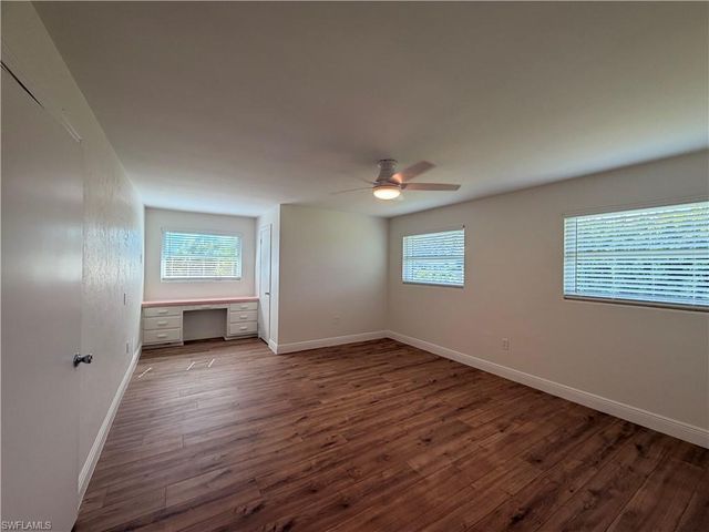 10621 McGregor BLVD, Fort Myers, FL 33919