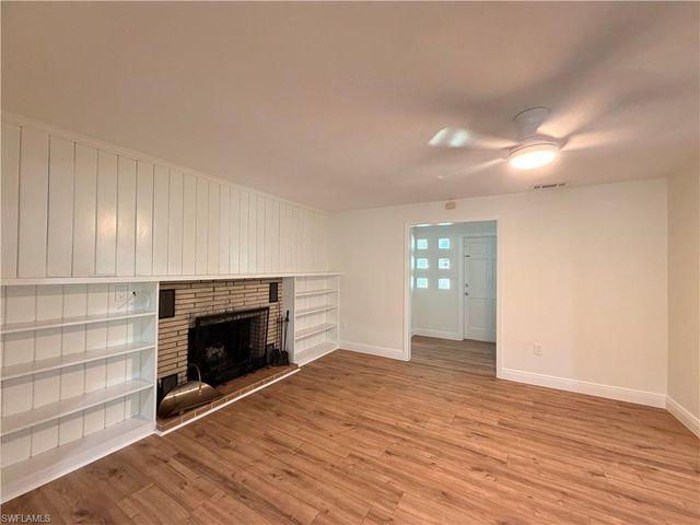 10621 McGregor BLVD, Fort Myers, FL 33919