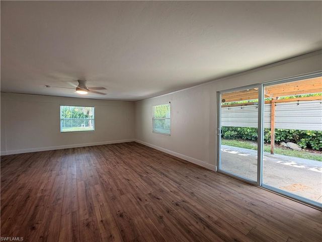 10621 McGregor BLVD, Fort Myers, FL 33919