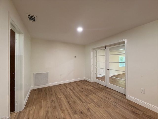 10621 McGregor BLVD, Fort Myers, FL 33919