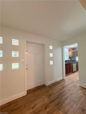 10621 McGregor BLVD, Fort Myers, FL 33919