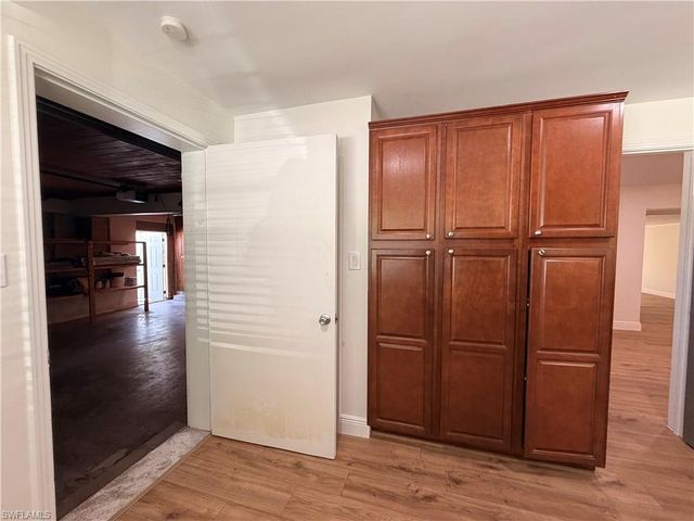 10621 McGregor BLVD, Fort Myers, FL 33919