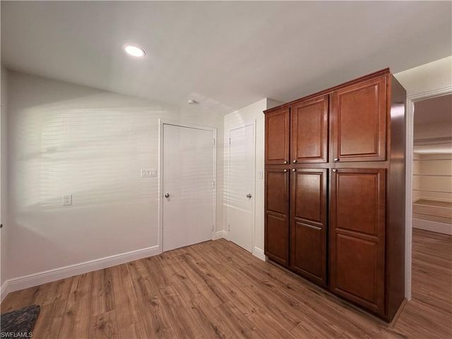 10621 McGregor BLVD, Fort Myers, FL 33919