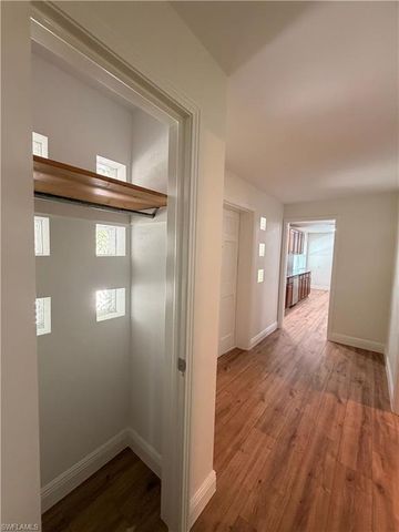 10621 McGregor BLVD, Fort Myers, FL 33919