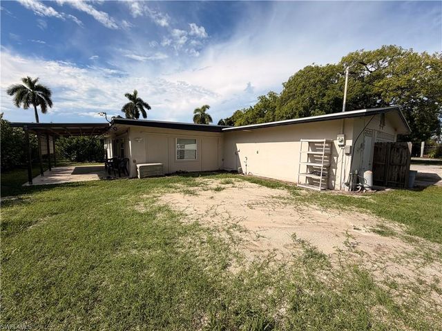 10621 McGregor BLVD, Fort Myers, FL 33919