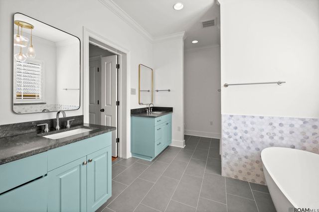 4268 Arrowhead St, Baton Rouge, LA 70808