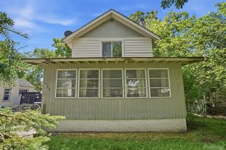 969 Myrtle Avenue, Waterford Charter Township, MI 48328