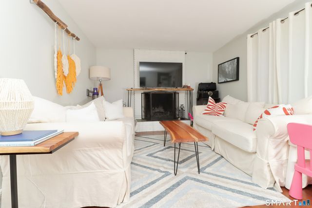 5 Amherst Drive, Milford, CT 06461