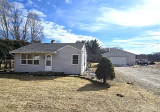 8020 Day Road, Bellevue, MI 49021