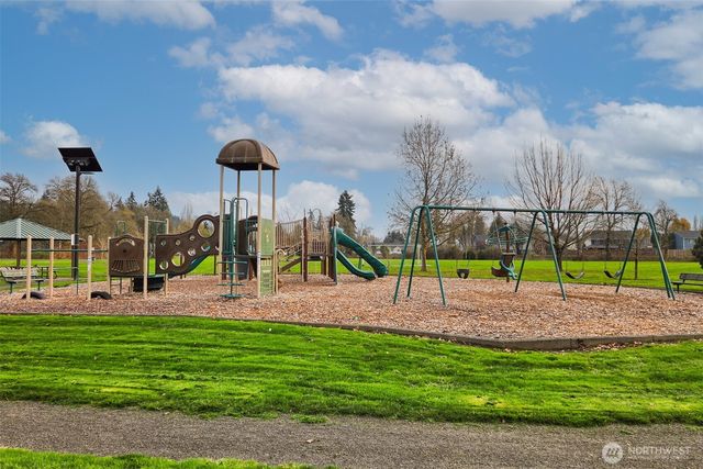 2002 Henderson Way, Longview, WA 98632