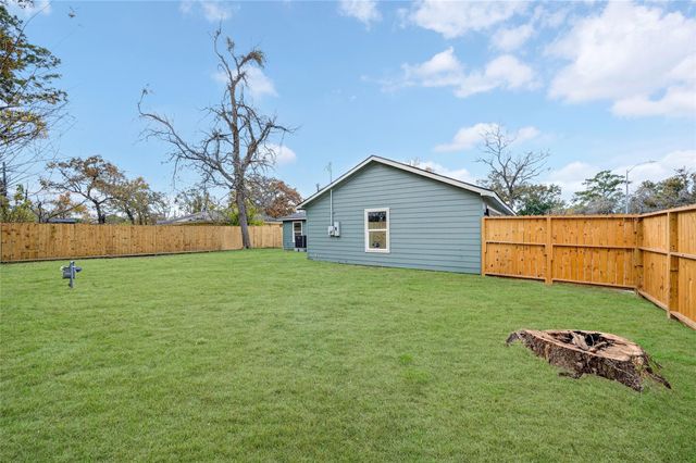 7422 Wiley Road, Houston, TX 77016