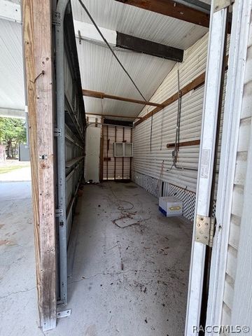 2295 S Stonebrook Drive, Homosassa, FL 34448