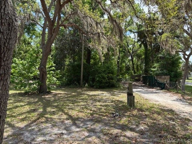 2295 S Stonebrook Drive, Homosassa, FL 34448