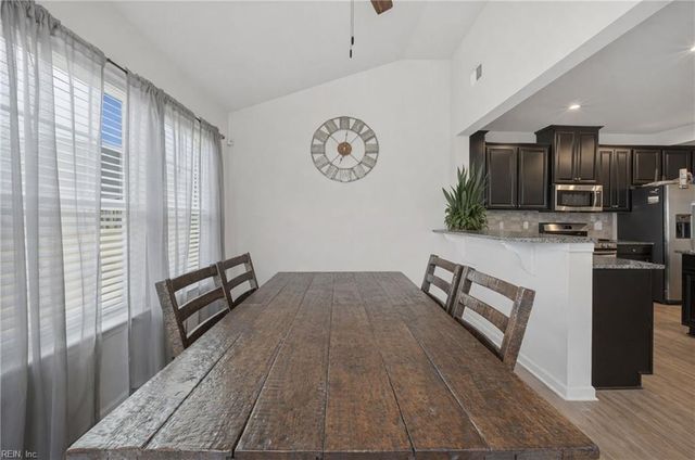 209 Farmington PL, Smithfield, VA 23430