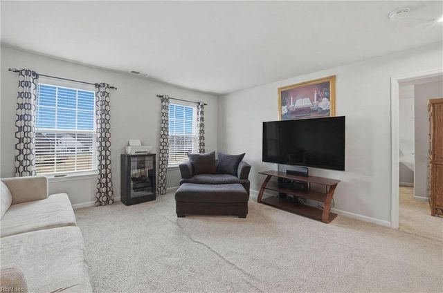 209 Farmington PL, Smithfield, VA 23430