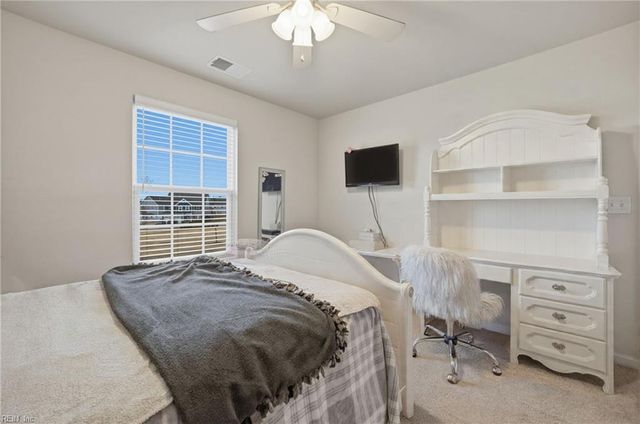 209 Farmington PL, Smithfield, VA 23430