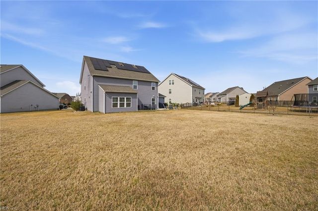 209 Farmington PL, Smithfield, VA 23430