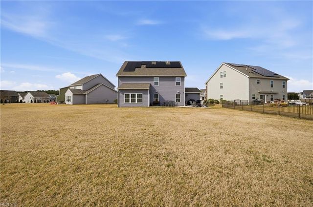 209 Farmington PL, Smithfield, VA 23430