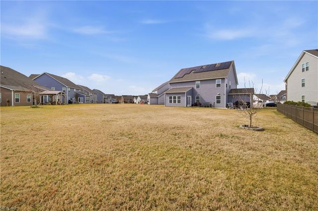 209 Farmington PL, Smithfield, VA 23430