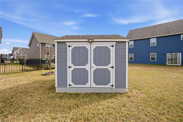 209 Farmington PL, Smithfield, VA 23430