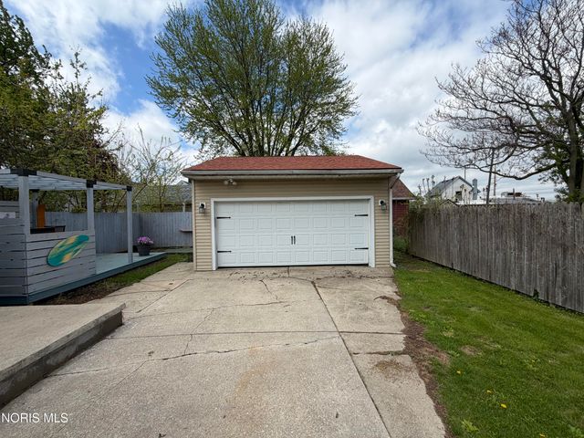5917 316th Street, Toledo, OH 43611