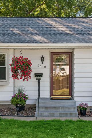 6640 15th Avenue S, Richfield, MN 55423